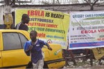 Bạo động tại tâm dịch Ebola, 17 bệnh nhân mất tích