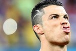 Những hình ảnh không thể nhịn cười của Ronaldo năm 2014