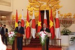 Thủ tướng Nguyễn Xuân Phúc hội đàm với Thủ tướng Shinzo Abe