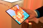 Siêu phẩm Huawei Mate X sẽ lên kệ vào tháng 6