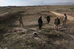 Kinh hoàng hố chôn 120 người Yazidi bị IS giết ở Sinjar