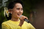 Bà Aung San Suu Kyi trở thành Ngoại trưởng Myanmar