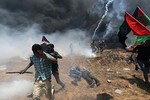 Ký ức kinh hoàng của phóng viên Reuters tại “vùng đất chết” Gaza