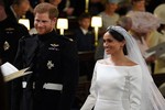 Xúc động “đám cưới cổ tích” của Hoàng tử Harry và hôn thê Markle