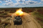 Ukraine "lột xác" xe tăng T-72 với bản nâng cấp cực kỳ hiện đại