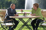 Gặp Thủ tướng Đức Merkel, Tổng thống Nga Putin thảo luận vấn đề gì?