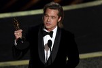 Brad Pitt xúc động muốn dành tượng vàng Oscar cho các con