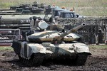 Nga hoàn thiện siêu tăng T-90MS để bán cho Iran?