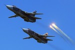 Vì sao Su-24 Nga ném bom "ngu" siêu chính xác ở Syria?