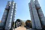 Vì sao Nga lưỡng lự giao tên lửa S-300 cho Syria?