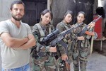 Chết mê nữ sát thủ bắn tỉa của Vệ binh Cộng hòa Syria 