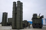 Nga đồng loạt triển khai tên lửa S-400 khắp nơi