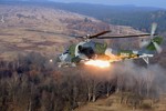 Đẩy trực thăng Mi-24 “về vườn” để rước AH-1Z: Sai lầm chết người!