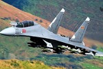 Nói tiêm kích J-16 vượt trội với Su-30MKI và Su-35 là "hoang tưởng"