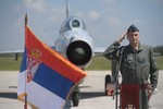 Không quân Serbia xúc động chia tay lão tướng MiG-21 huyền thoại 