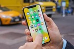 Nhà có con nhỏ, cha mẹ phải biết tắt cảm ứng iPhone