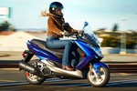 Yamaha SMAX - đối thủ hàng đầu của Honda PCX 