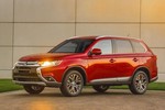 Mitsubishi Outlander thay đổi hay là chết