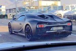 Tóm gọn cả dàn siêu xe Bugatti Chiron đang chạy thử