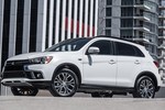 “Xế hộp” Mitsubishi Outlander Sport 2018 mới có gì?