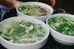 Phở gà Hà Nội có gì đặc biệt? 