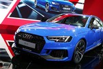 Cận cảnh xe sang Audi RS4 Avant giá từ 2,11 tỷ đồng