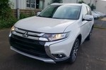 Cận cảnh Mitsubishi Outlander CKD giá 807 triệu tại Việt Nam