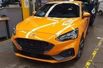 Xe Ford Focus ST 2019 bất ngờ "lộ hàng" hoàn toàn