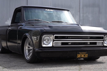 Chevrolet C10 1968 "mượn tim" Hellcat sức mạnh 745 mã lực