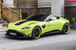 Aston Martin Vantage đầu tiên tại Việt Nam độ mâm hàng độc