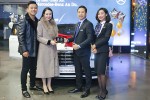 Tuấn Hưng, MC Trấn Thành "rủ nhau" bán xe sang Mercedes-Benz 