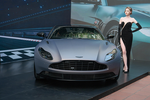 "Soi" Aston Martin DB11 V8 Coupe chính hãng gần 20 tỷ tại Việt Nam