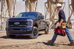 Vén màn bán tải "hạng nặng" Ford Super Duty 2023, đối thủ Ram Heavy