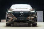 Mercedes-Benz EQE SUV hoàn toàn mới - lăn bánh 590km/lần sạc