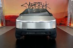 Tesla Cybertruck bằng "xương bằng thịt" tại Thái Lan, Minh Nhựa phát thèm