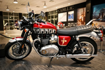 Mẫu môtô hoài cổ Triumph Bonneville T120 Elvis Presley Limited Edition