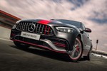 Mercedes-AMG C43, A35, GLE 53 giảm giá cao nhất tới 490 triệu đồng