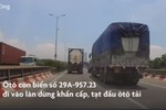 Video: Ôtô vượt phải, bị xe tải tông xoay 180 độ