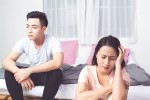 Đắng cay vì đã đánh đổi vợ ngoan hiền để được lấy “cái ngàn vàng” 