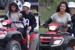 Justin Bieber và Selena Gomez quấn chặt lấy nhau