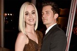 Chuyện tình của Katy Perry và Orlando Bloom chỉ là trò đùa