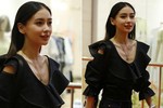 Angelababy gầy xơ xác vì chạy sô quá nhiều