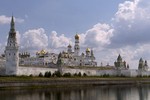 Điện Kremlin thế kỷ 18 trông như thế nào? 