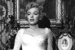 Marilyn Monroe bị giết vì sự tồn tại người ngoài hành tinh?