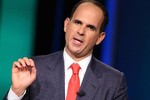 Triệu phú Marcus Lemonis: “Đừng làm việc cho công ty gia đình“