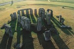 Ai bỏ tiền mua bãi đá cổ Stonehenge và tặng cho nước Anh?