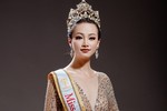 Phương Khánh thi Miss Earth, đã xinh còn “bắn” tiếng Anh như gió