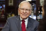 Tỷ phú Warren Buffett bất ngờ "đánh bại" ông trùm Carlos Slim