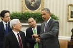 Cận cảnh chiếc đồng hồ của Tổng thống Obama 