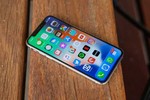 Những iPhone cũ giá vẫn "chát" hơn smartphone mới